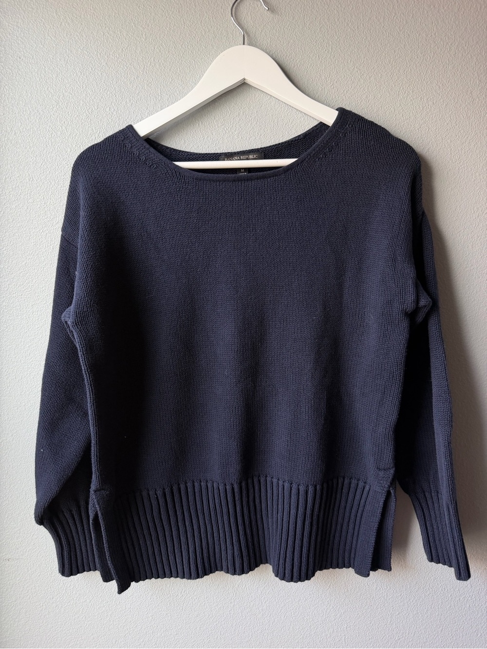Banana Republic Factory navy blue 100% cotton sweater Women’s size M